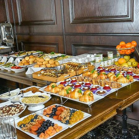 Ramada By Wyndham Turkistan Hotel Екстериор снимка