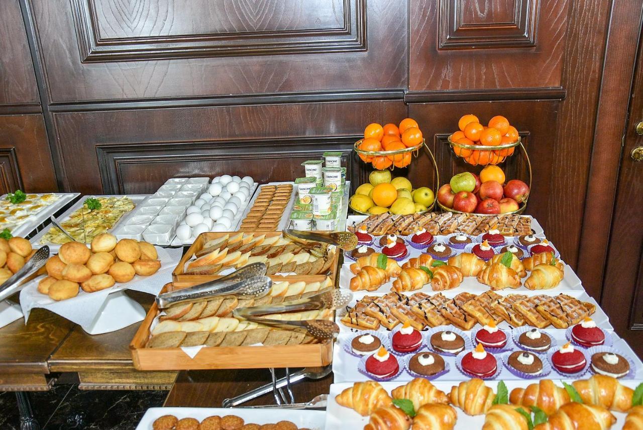 Ramada By Wyndham Turkistan Hotel Екстериор снимка