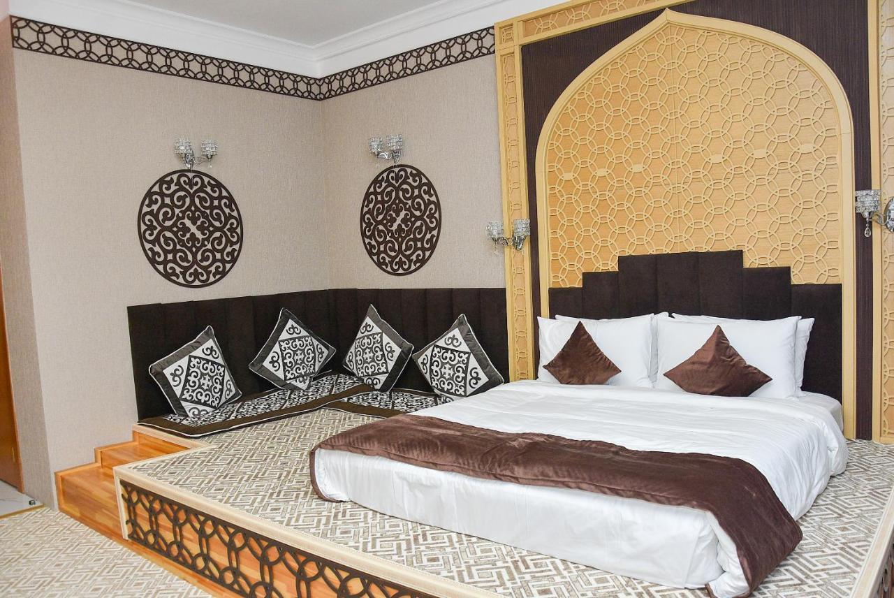 Ramada By Wyndham Turkistan Hotel Екстериор снимка