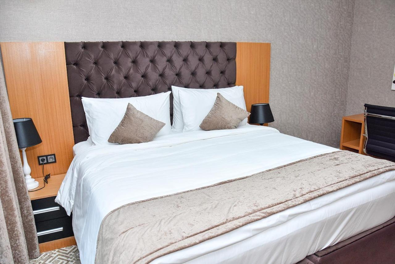 Ramada By Wyndham Turkistan Hotel Екстериор снимка